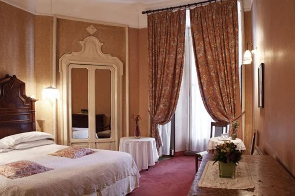Antica Locanda Solferino Milan Luaran gambar